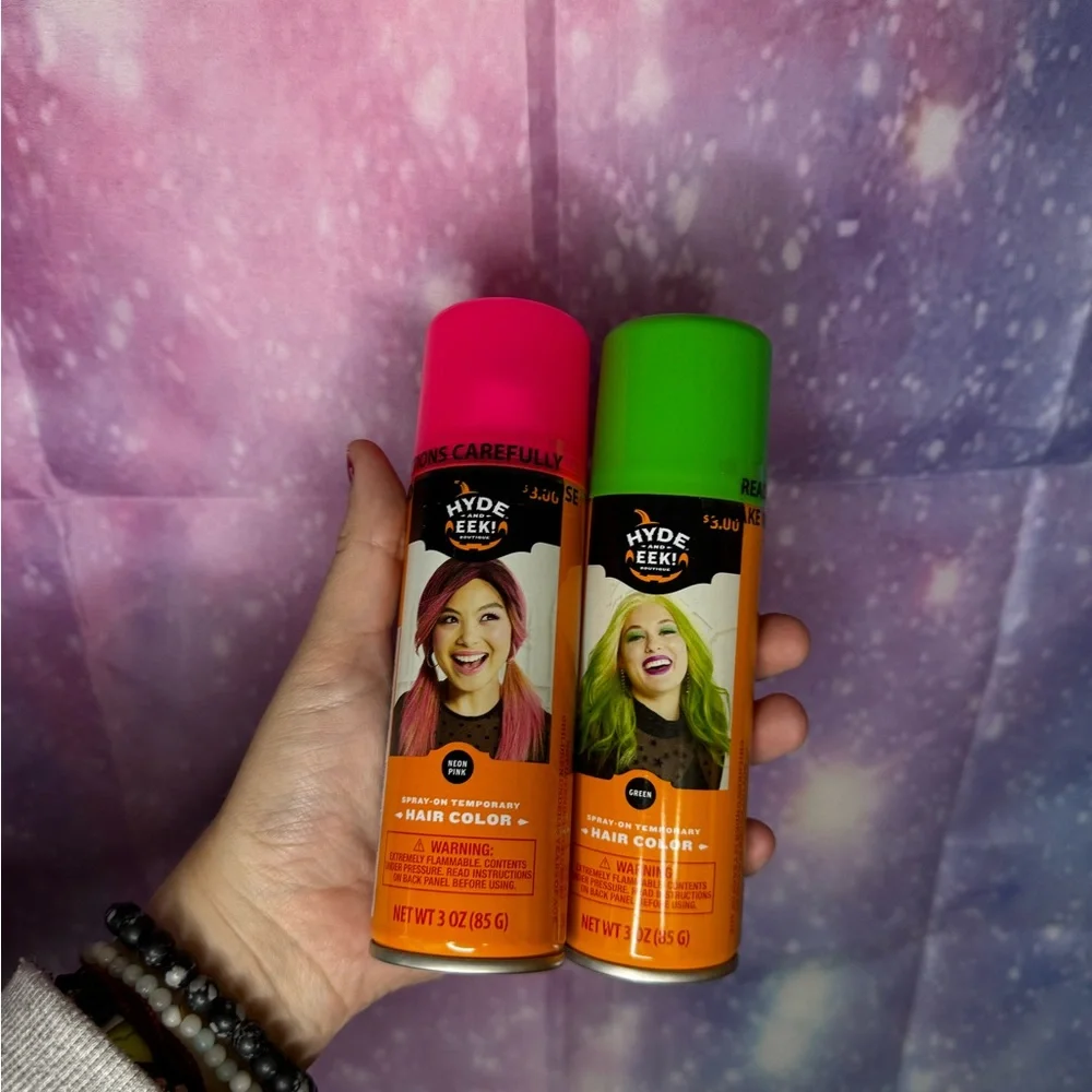 Green and pink spray on temporary hair color 🛍
